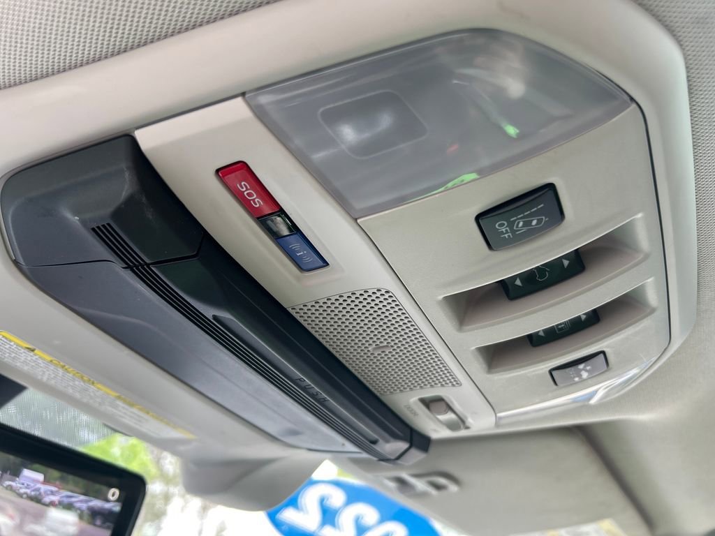 Used 2022 Silver Subaru Touring image 30