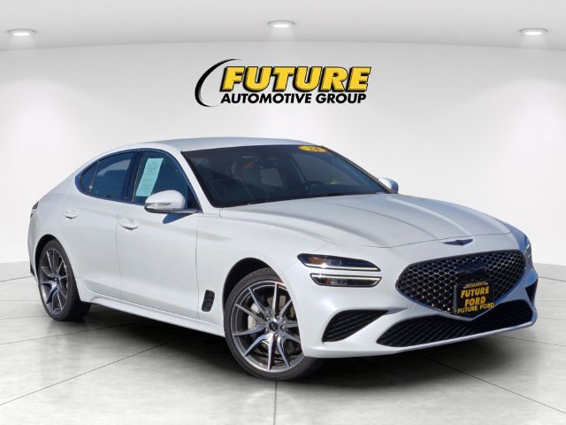 Used 2024 White Genesis 2.5T image 1