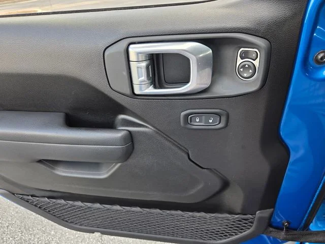 Used 2024 Blue Jeep Sport image 27