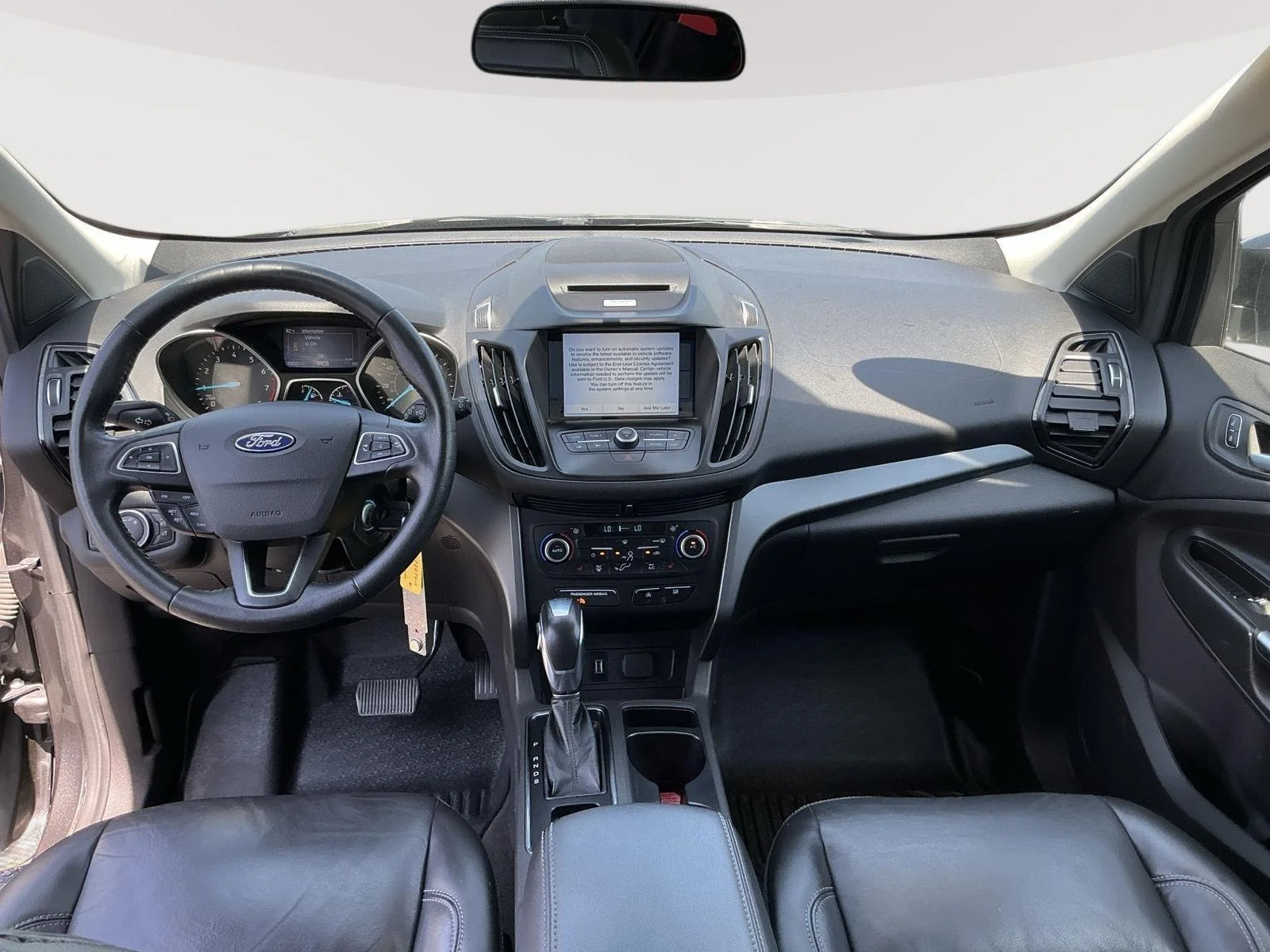 Used 2018 Magnetic Ford SEL image 11
