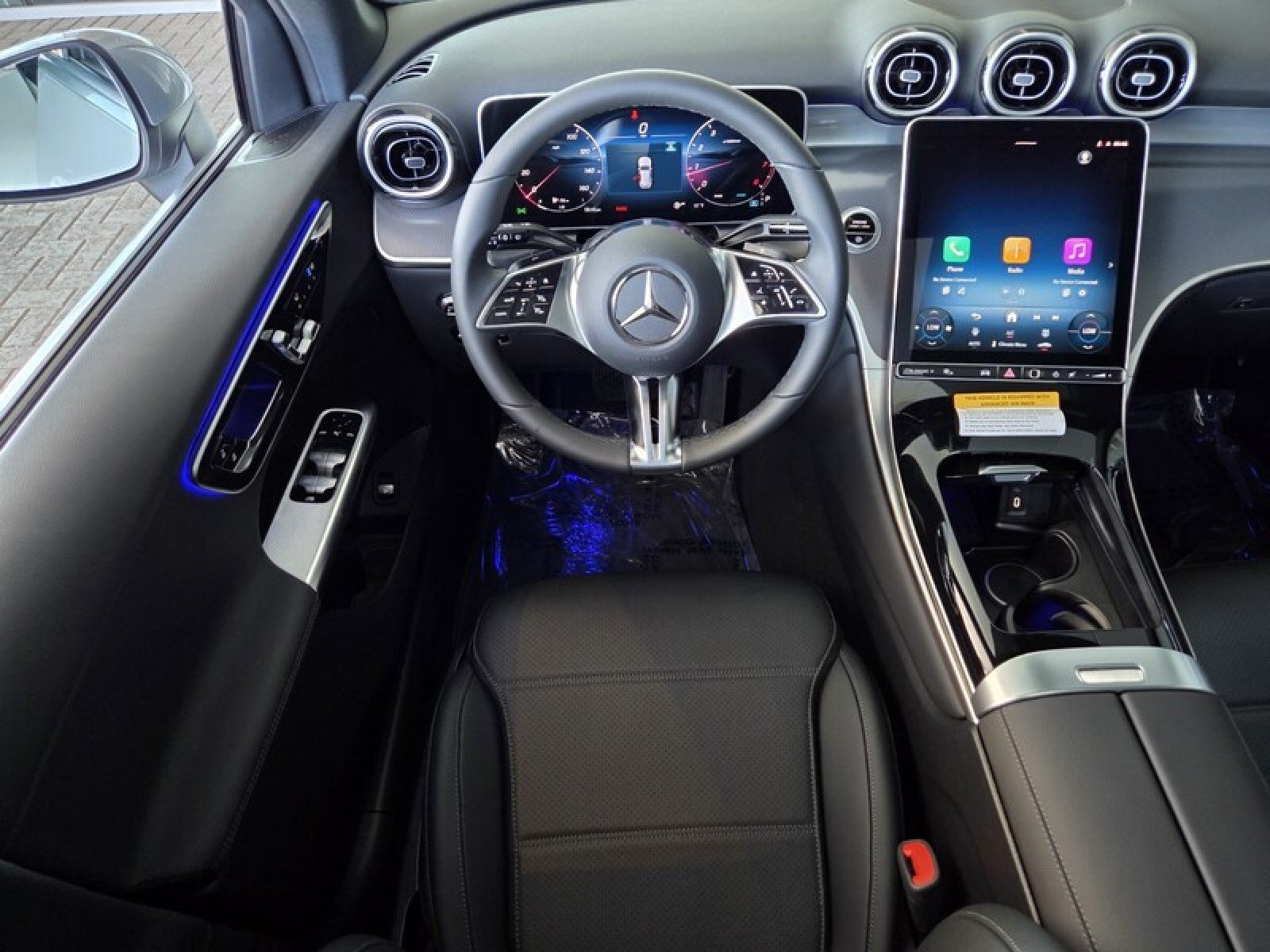 New 2026 Cirrus Silver Metallic Mercedes-Benz GLC 300 SUV image 14