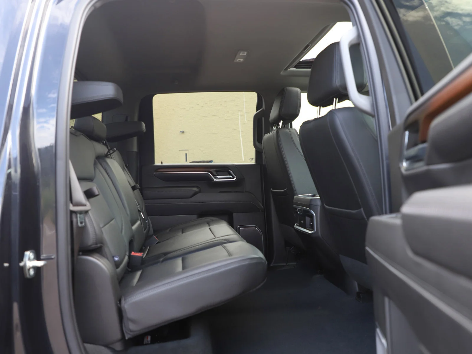 Used 2024 Titanium Rush Metallic GMC Denali image 11