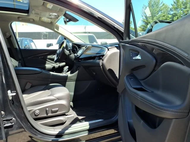 2019 Buick Envision Essence - Photo 11