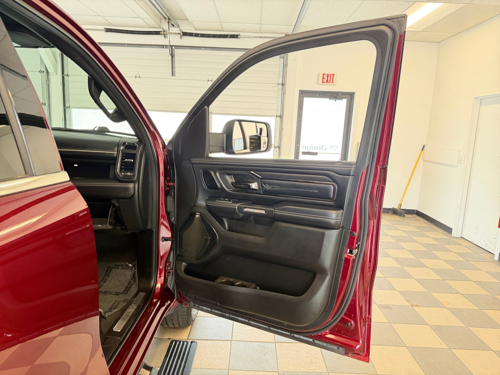 Used 2024 Delmonico Red Pearlcoat Ram Limited image 32