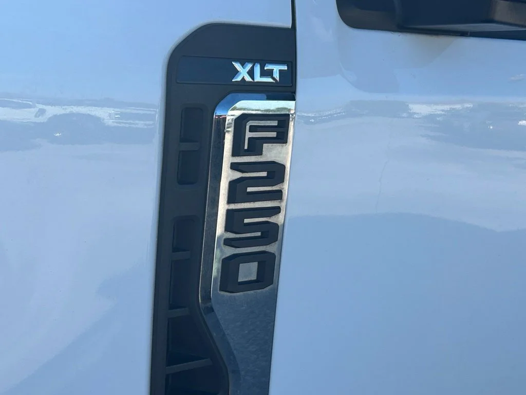 Used 2023 White Ford XLT image 19