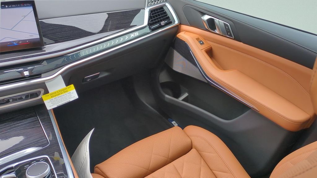 New 2026 Dravit Grey Metallic BMW xDrive40i image 15