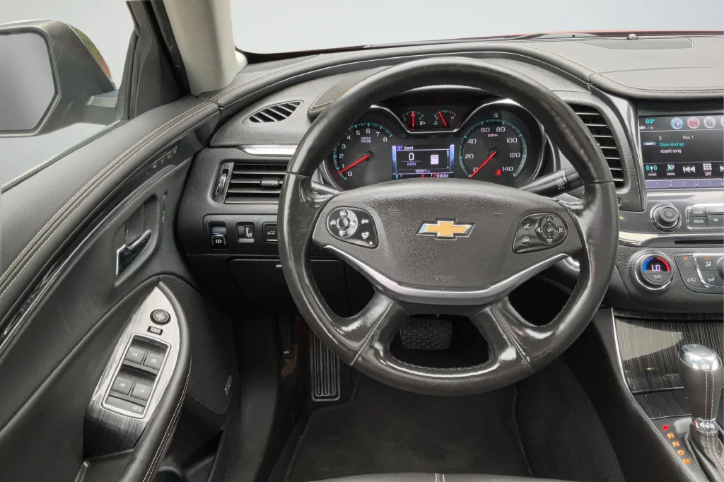 Used 2018 Red Chevrolet Premier image 14