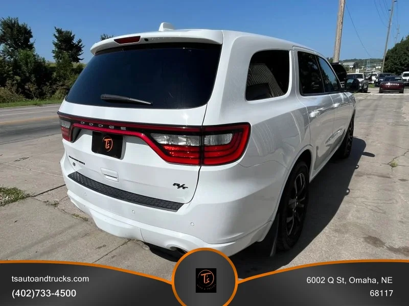 Used 2019 White Dodge R/T Sport Utility 4D image 7