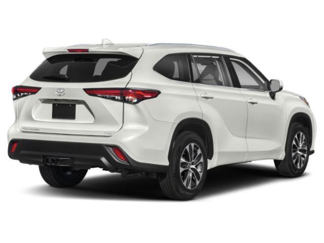 Used 2020 Moon Dust Toyota XLE image 2