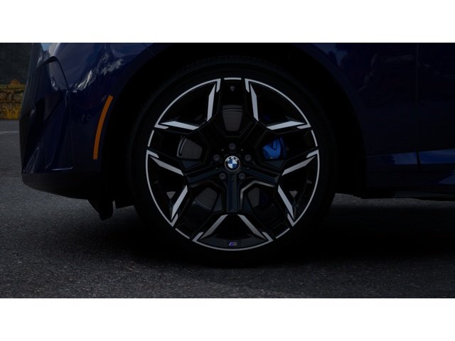 New 2027 Tanzanite Blue II Metallic BMW 40 xDrive image 7