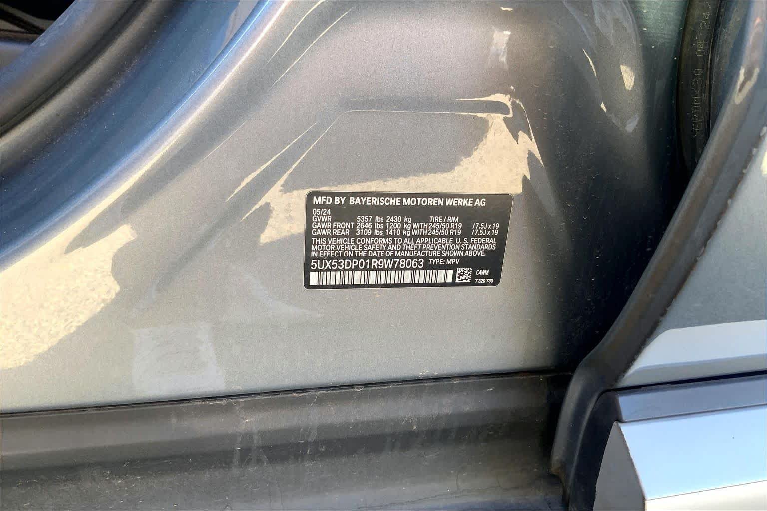 Used 2024 Skyscraper Grey Metallic BMW xDrive30i image 33