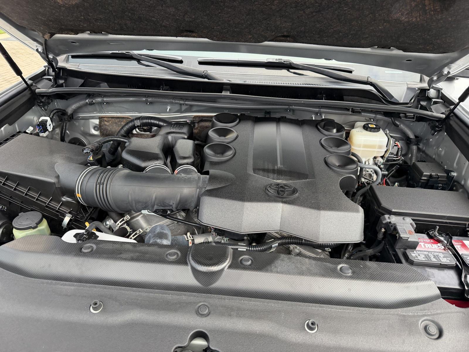 Used 2022 Classic Silver Metallic Toyota Limited image 36