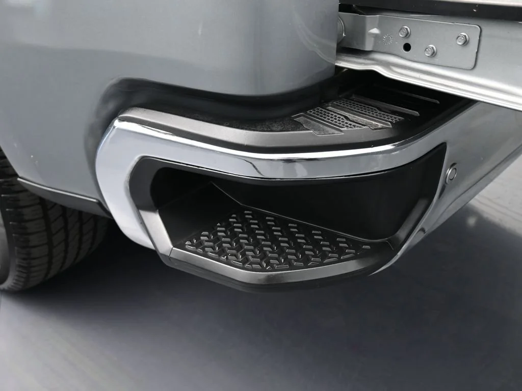 2024 Chevrolet Silverado 1500 LTZ - Photo 47