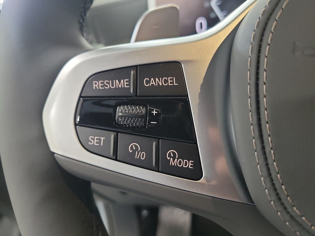 New 2027 Brooklyn Grey Metallic BMW xDrive40i image 10