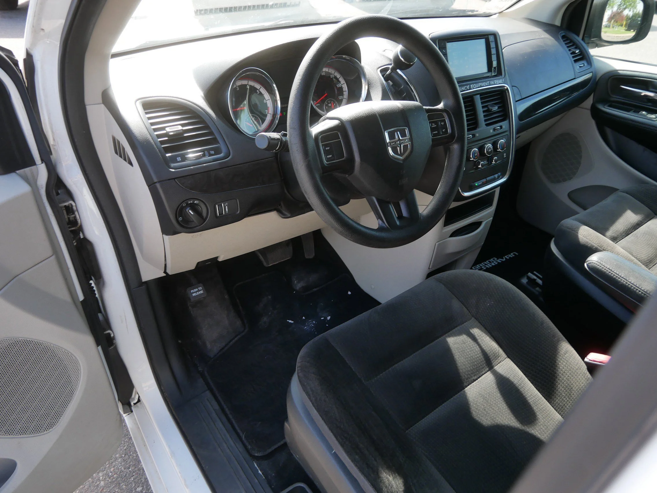 Used 2017 White Knuckle Clearcoat Dodge SE image 19