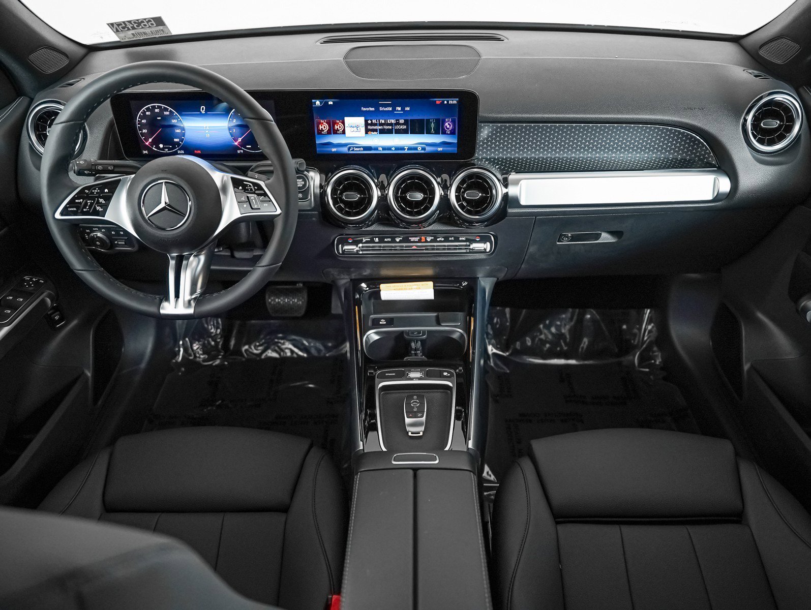 New 2026 Polar White Mercedes-Benz GLB 250 image 12