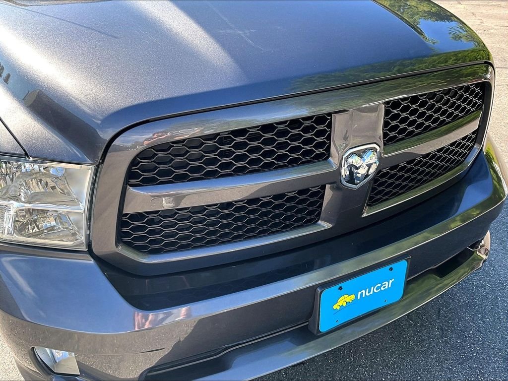 Used 2019 Granite Crystal Metallic Clearcoat Ram Express image 32