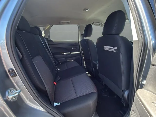 Used 2018 Gray Mitsubishi  image 10