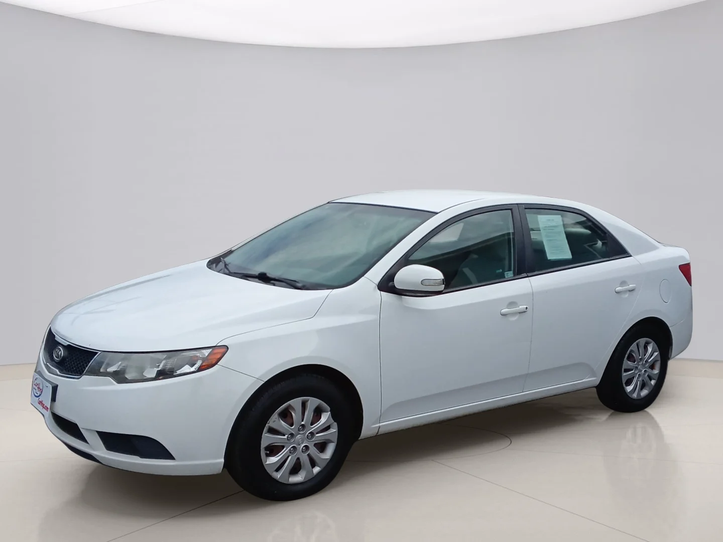 Used 2010 White Kia EX image 2