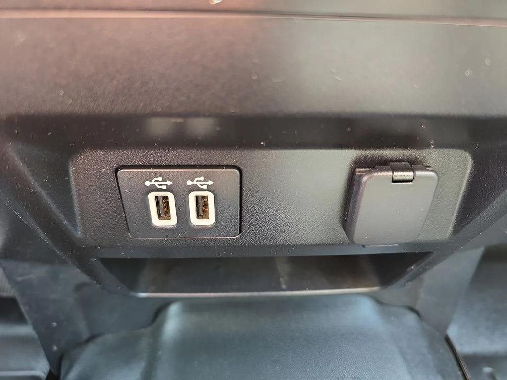 Used 2019 White Ford  image 27