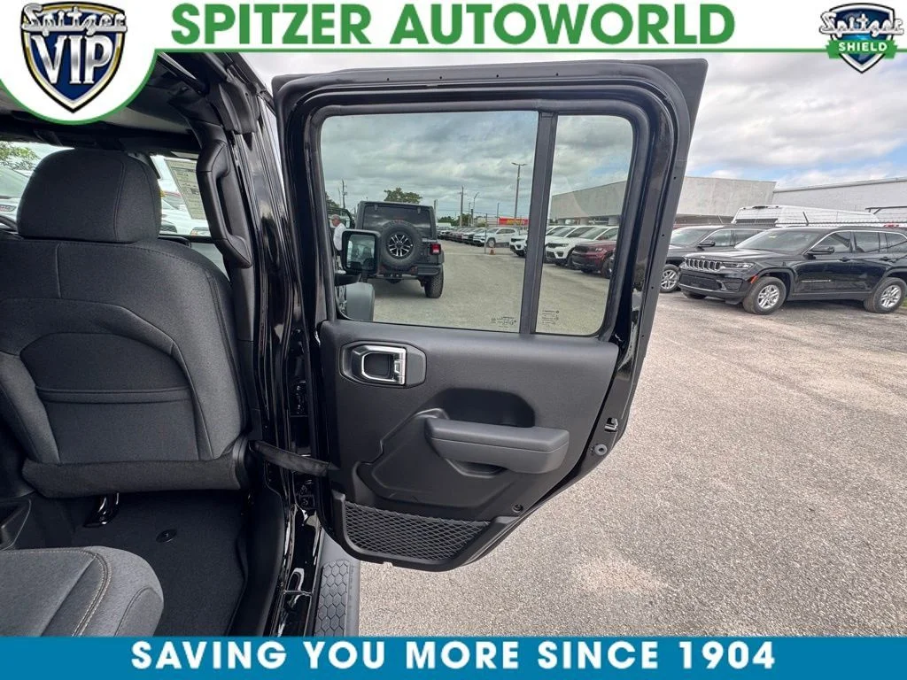 2025 Jeep Wrangler 4-Door Sport S - Photo 11