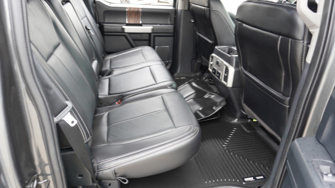 Used 2019 Gray Ford LARIAT image 33