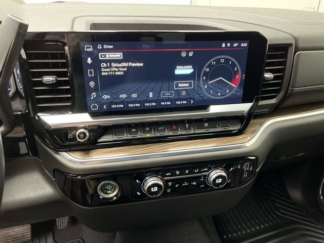 Used 2024 Summit White GMC Elevation image 19