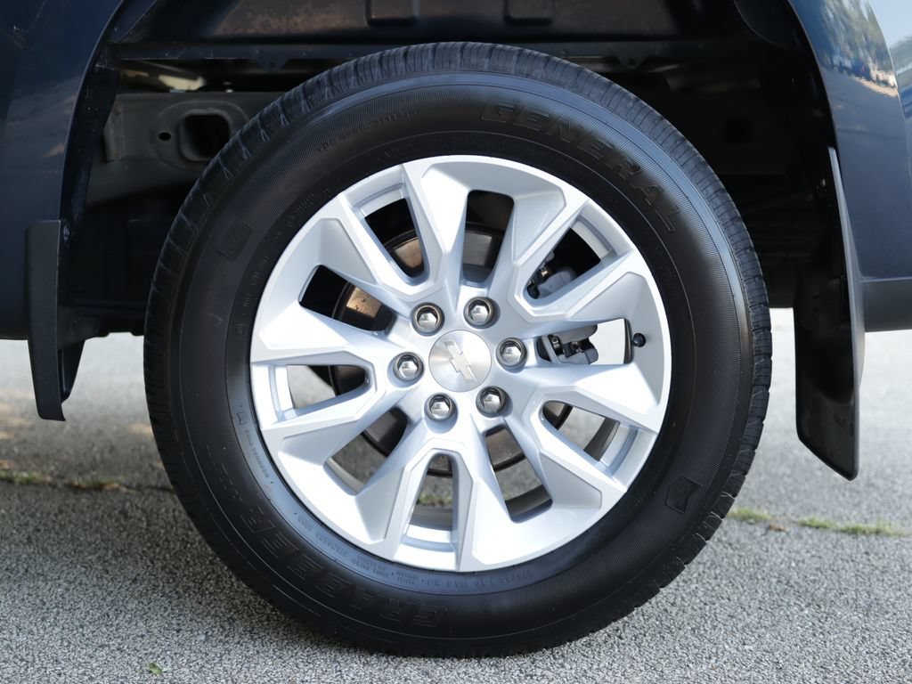 Used 2022 Northsky Blue Metallic Chevrolet Custom image 34