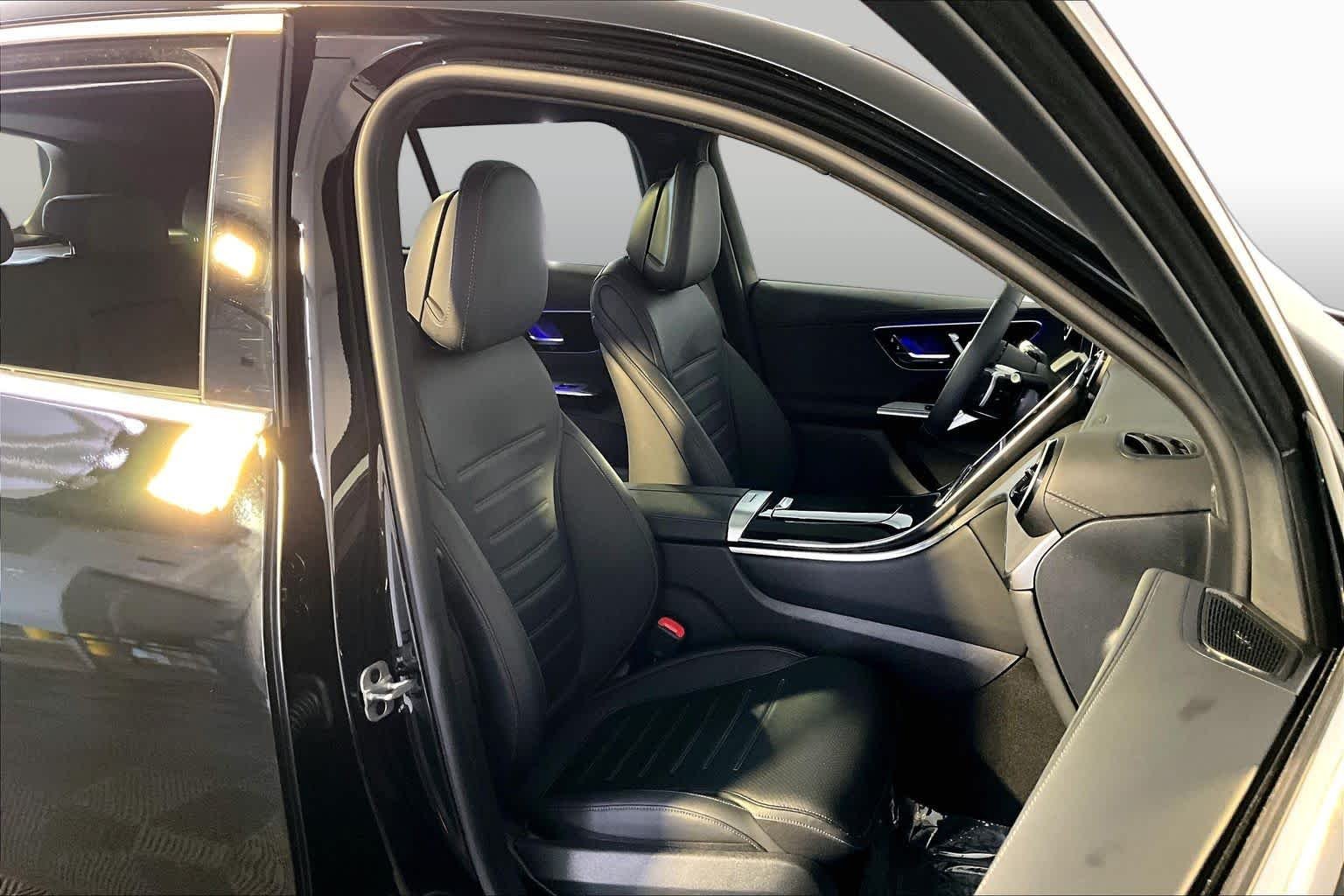Used 2023 Black Mercedes-Benz GLC 300 image 8