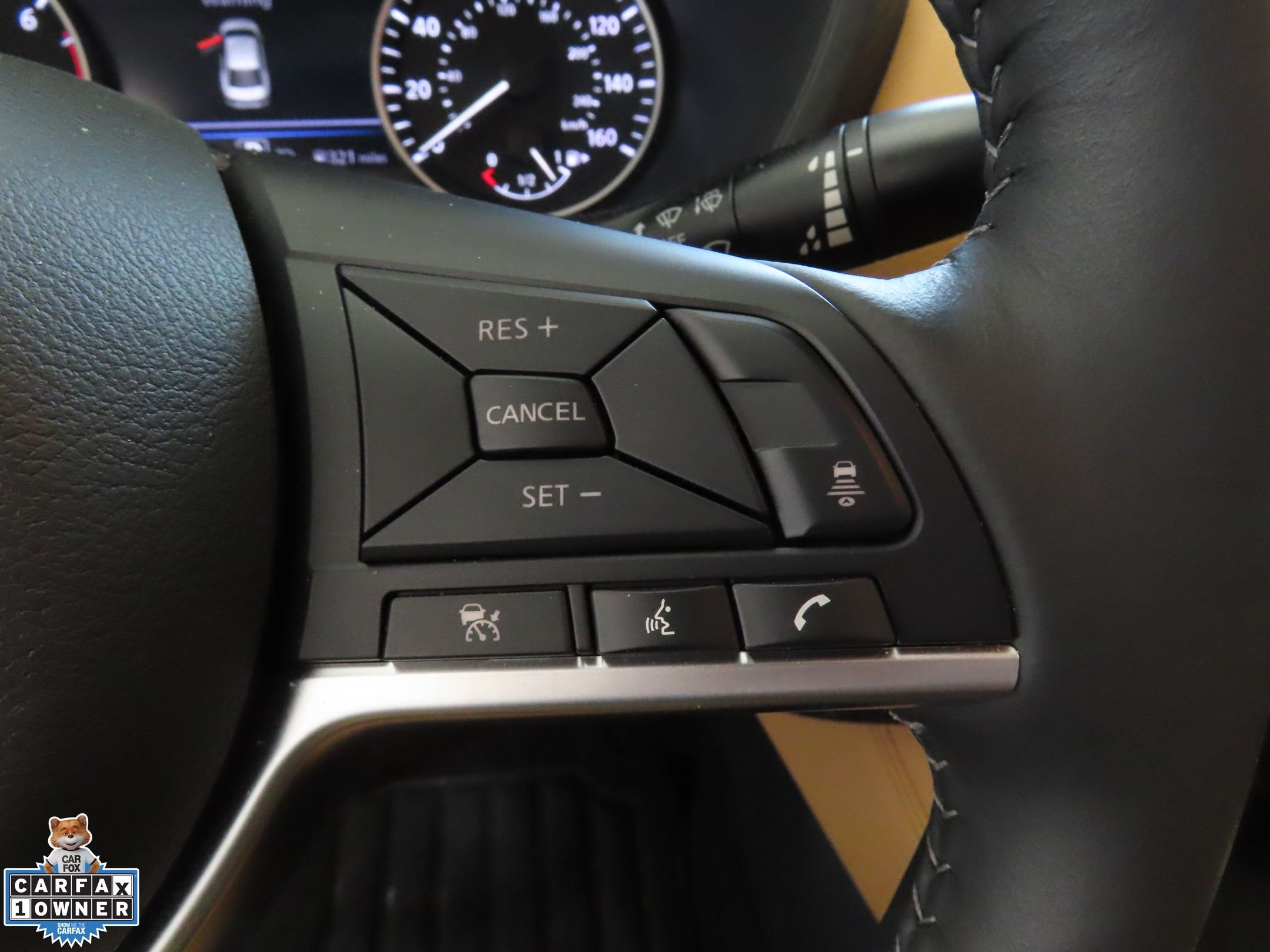 Used 2025 Gray Nissan SV image 14