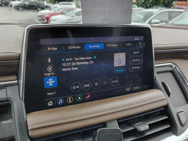 Used 2021 Beige Chevrolet High Country image 15