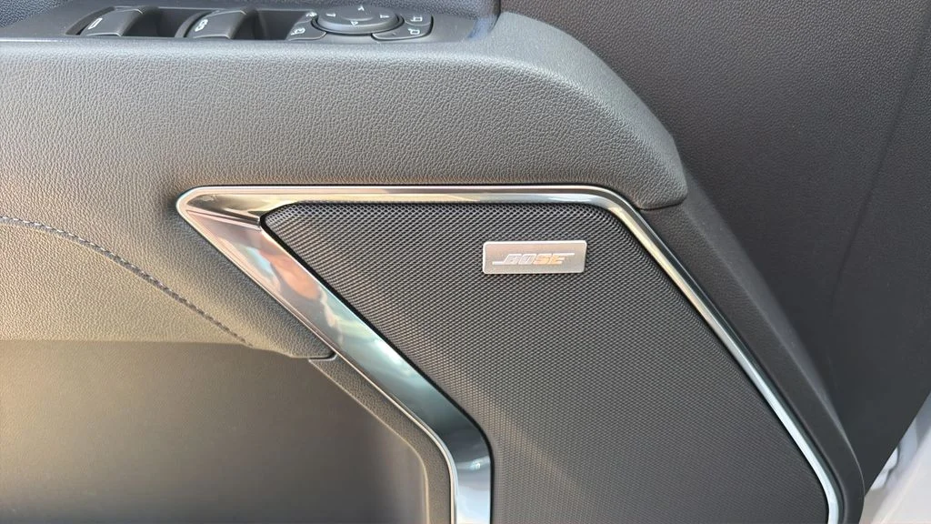 New 2026 White GMC SLT image 22
