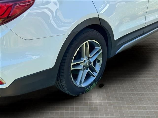 Used 2019 White Hyundai Limited image 18