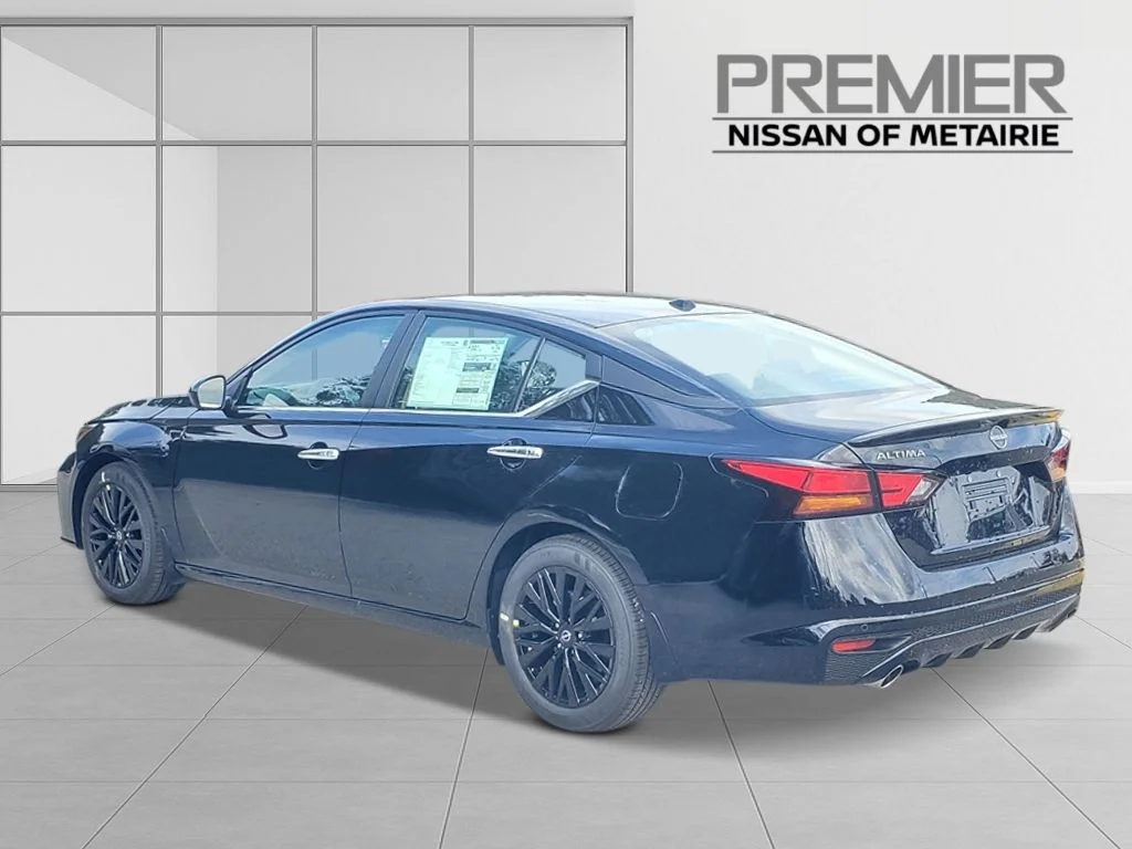 New 2026 Black Nissan 2.5 SV image 4