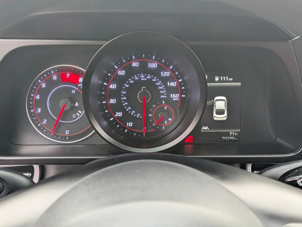 Used 2023 Red Hyundai SEL image 17