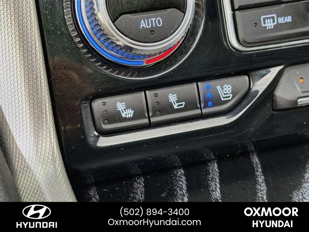 Used 2023 Onyx Black GMC Denali image 21