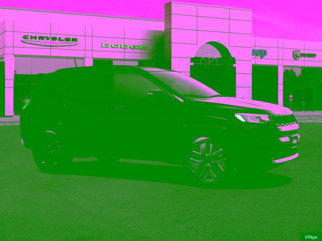 New 2026 Diamond Black Crystal Pearl-Coat Exterior Paint Jeep Limited image 10