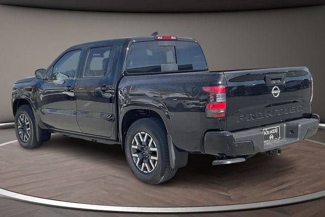 New 2026 Super Black Nissan Crew Cab SV image 3