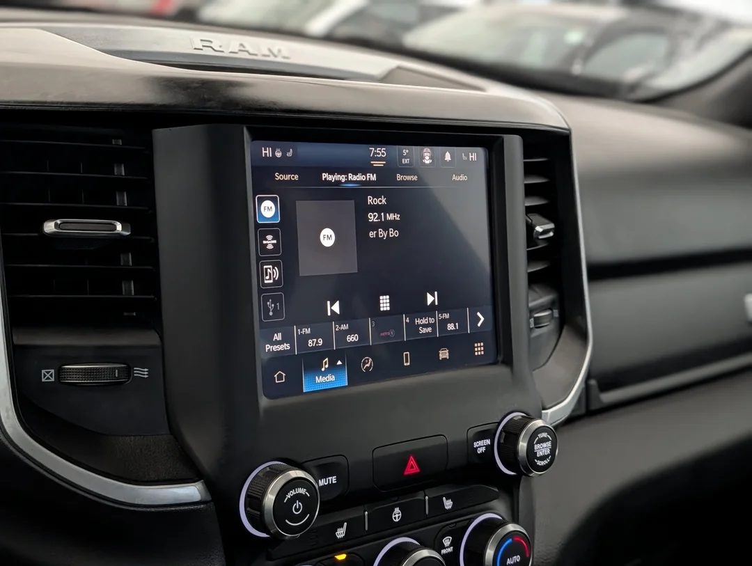 Used 2023 White RAM Big Horn - - 4x4 - 3.6L Pentastar V6 - Crew Cab - 12 Uconnect Display - Backup Camera & More! image 22