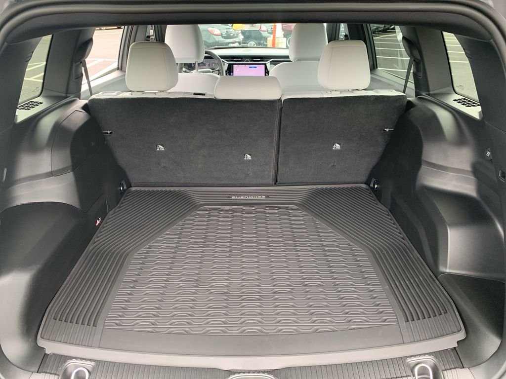 New 2026 Sting-Gray Clear-Coat Exterior Paint Jeep Laredo image 9
