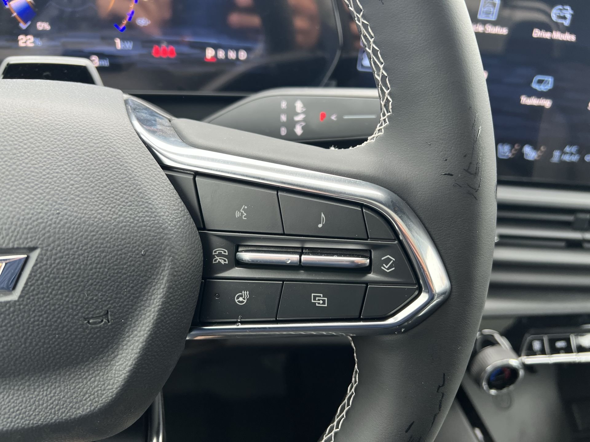2025 Chevrolet Silverado EV LT - Photo 19