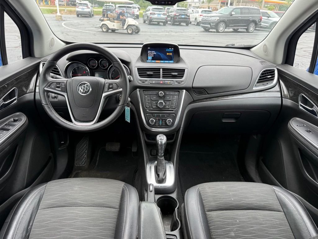 Used 2016 Brilliant Blue Metallic Buick Convenience image 10