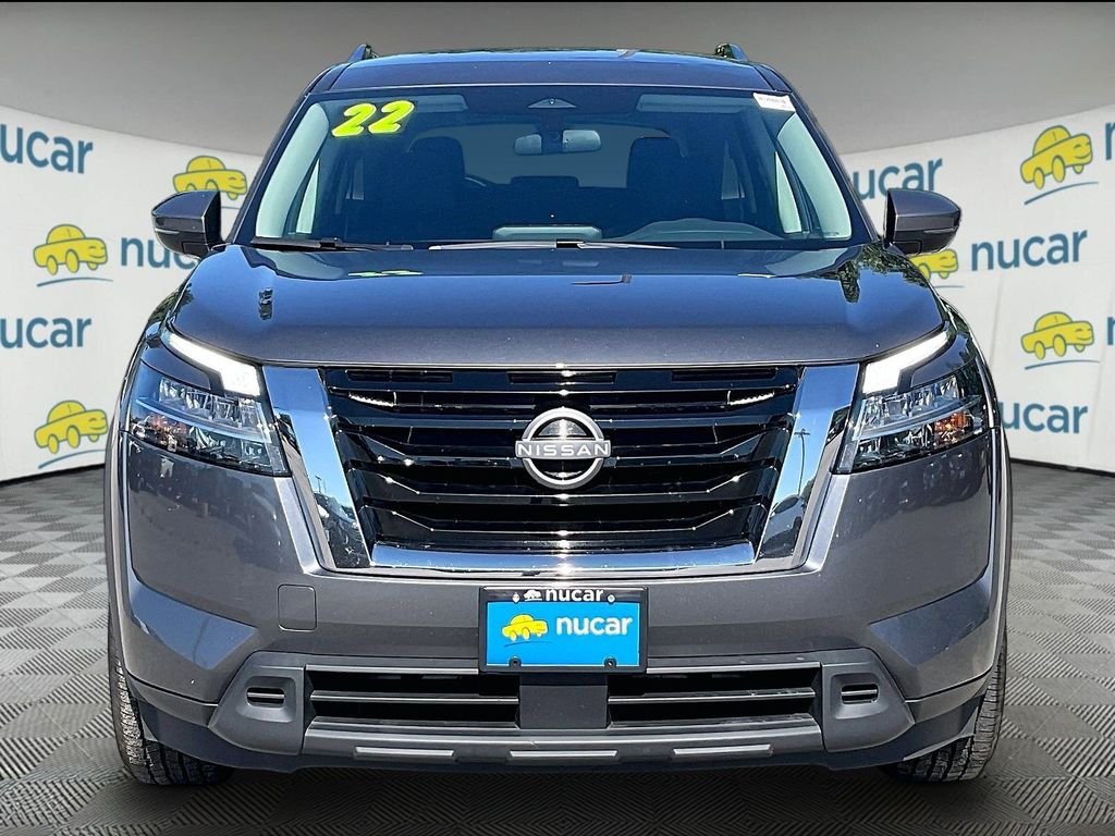 Used 2022 Gun Metallic Nissan SV image 2