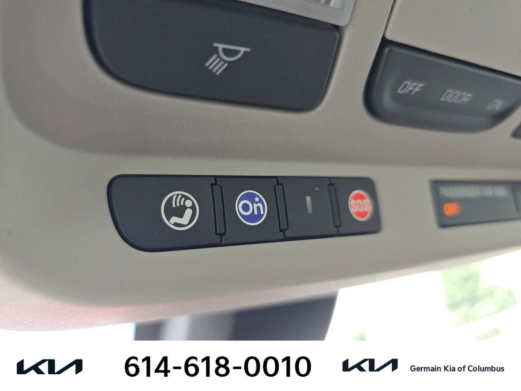 Used 2015 White Chevrolet LT image 30