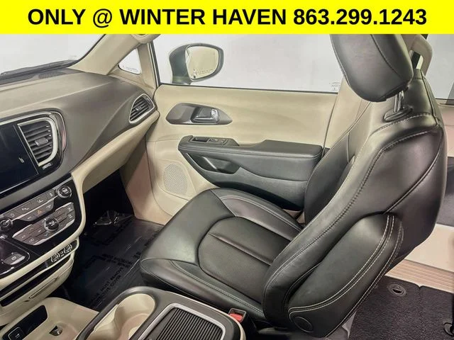 Used 2023 White Chrysler Touring L image 20