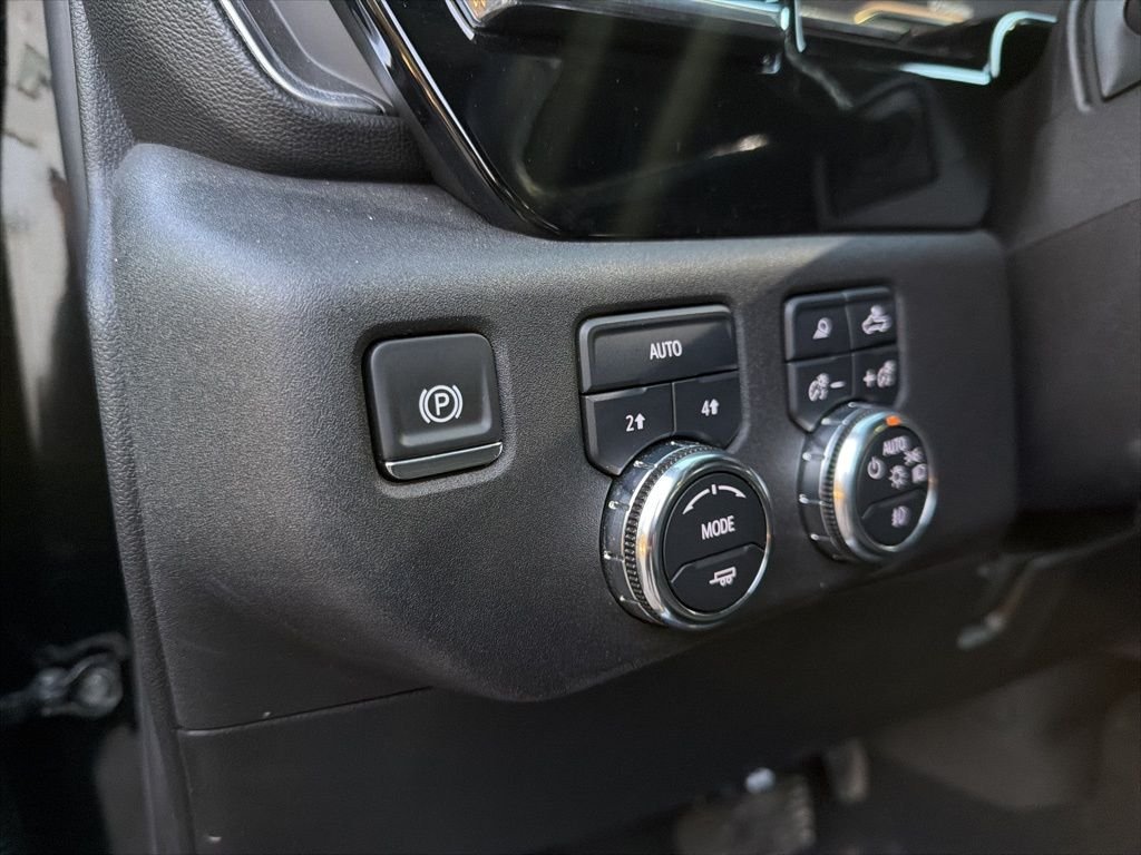 Used 2025 Black GMC SLT image 15