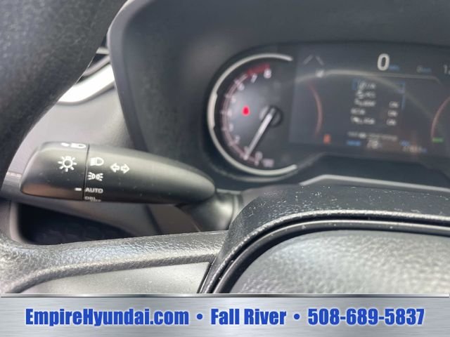 Used 2025 Silver Sky Metallic Toyota XLE image 31