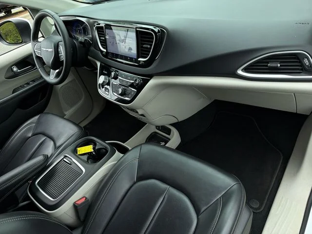 Used 2023 White Chrysler Touring L image 32