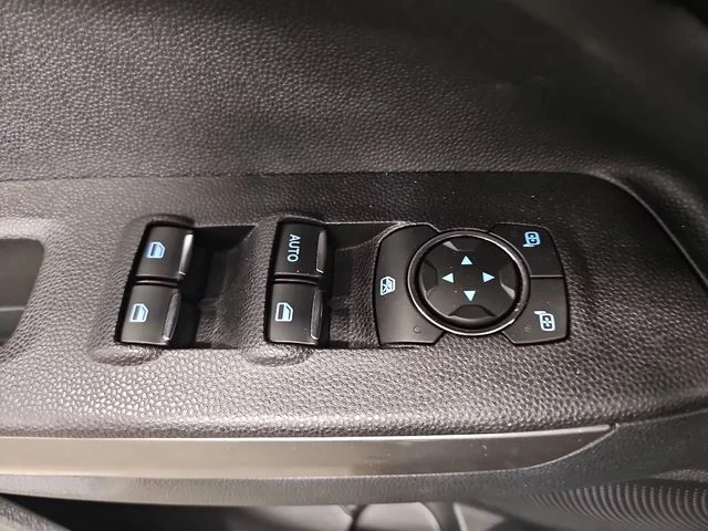 Used 2021 Gray Ford SE image 27
