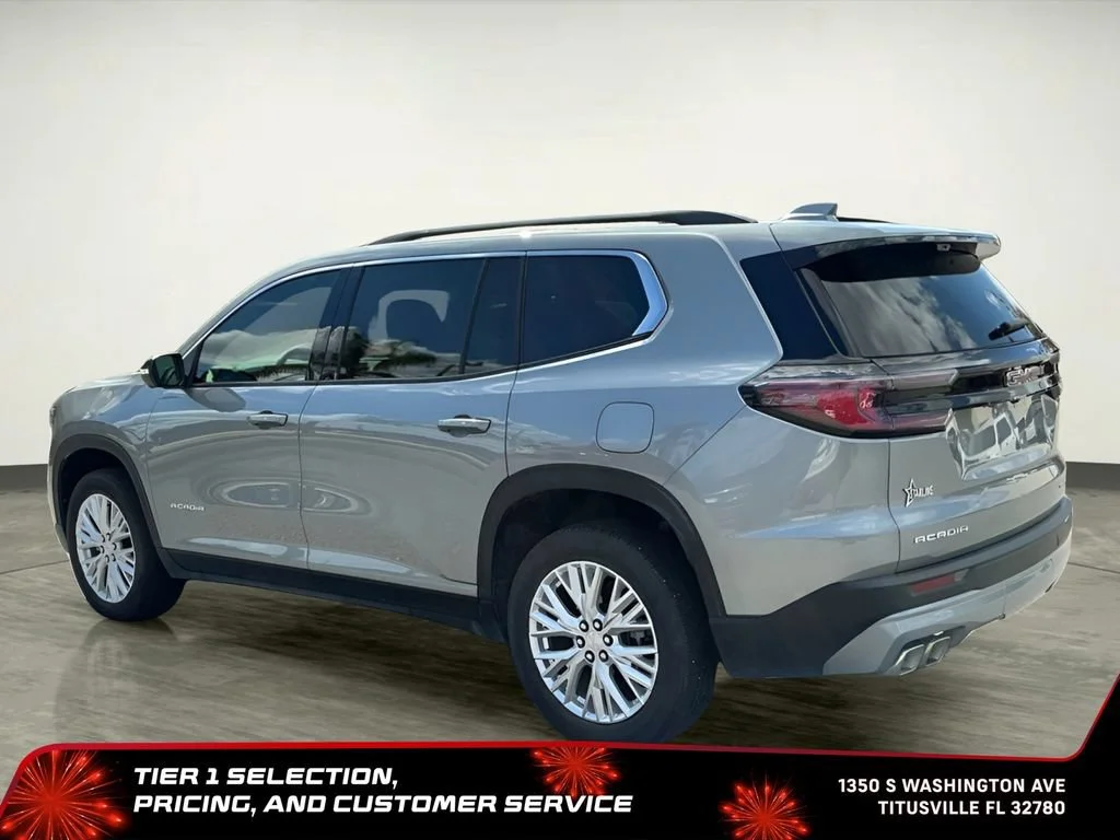 New 2026 Sterling Metallic GMC Elevation image 4